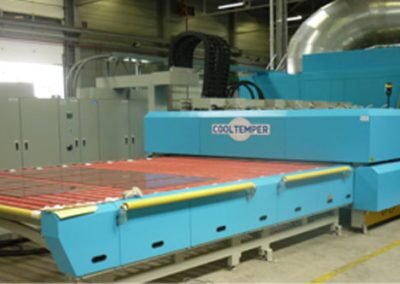Glass tempering cooling system used to manufacture toughened safety glass